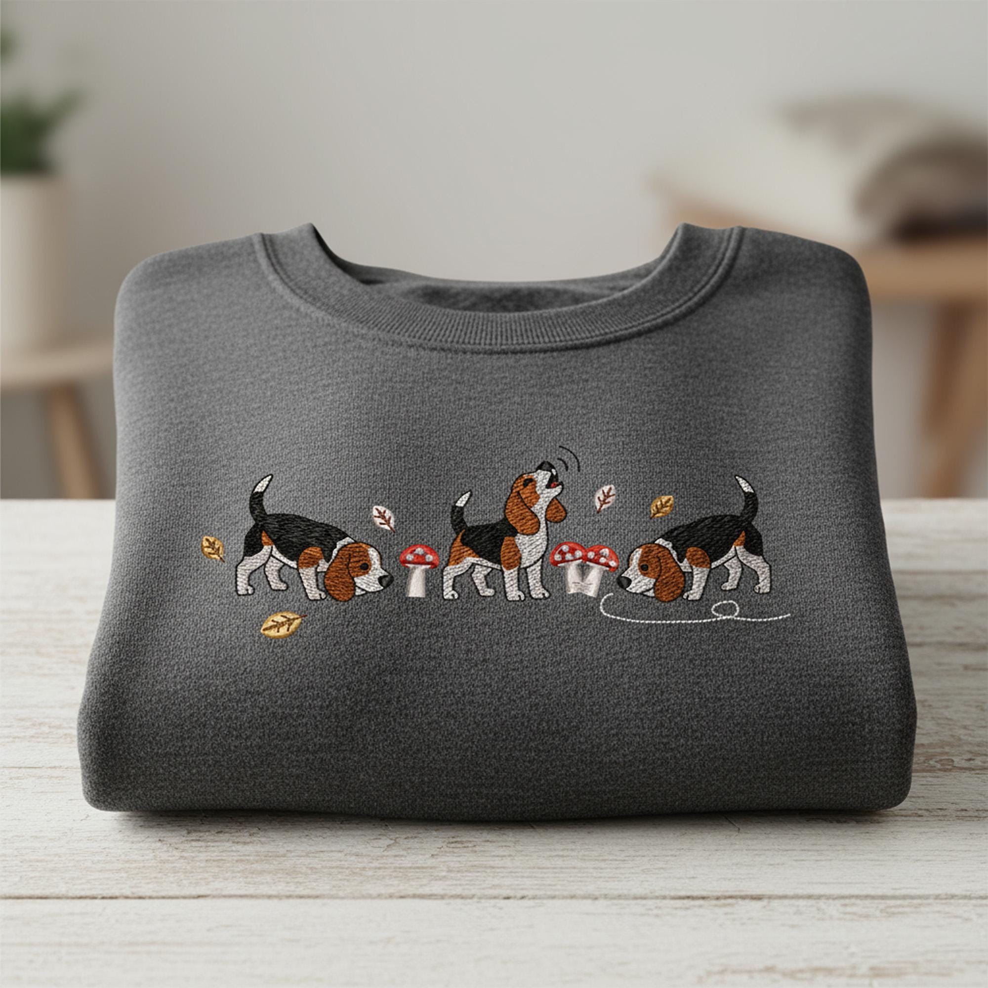 Baying Beagle Dog Machine Embroidery Design main preview