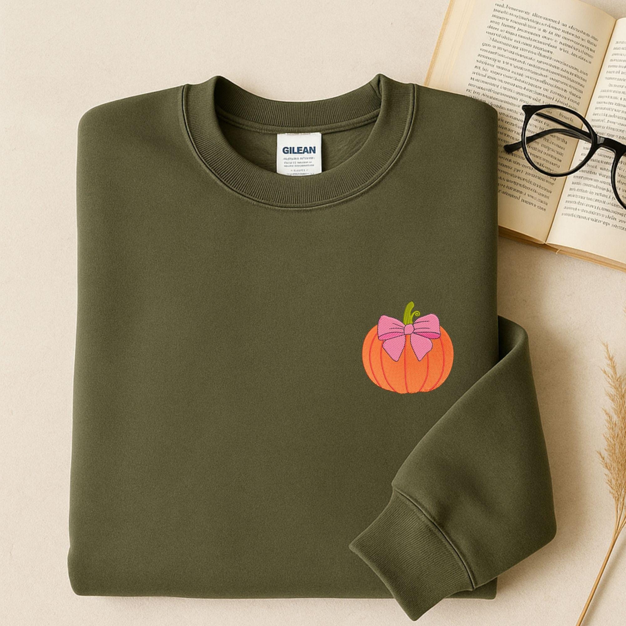 close-up preview of Pumpkin with Pink Bow MaEhine mbroidery Design
