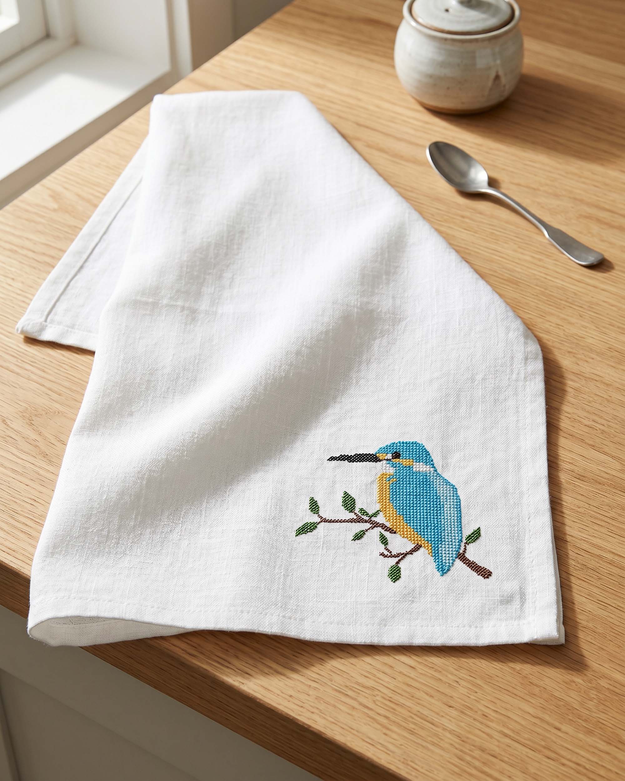 Ijsvogel auf Zweig Kreuzstich Stickdatei 10x10 cm